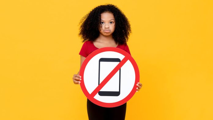 Prohibición del móvil en centros educativos